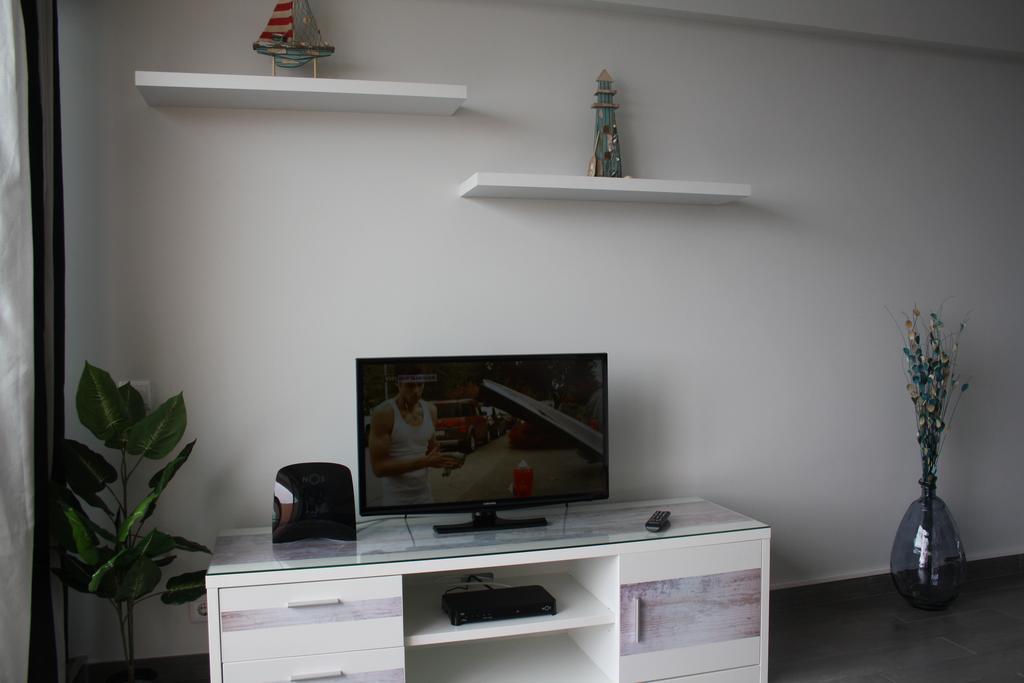 Апартаменты Ventur Flat Канису Экстерьер фото